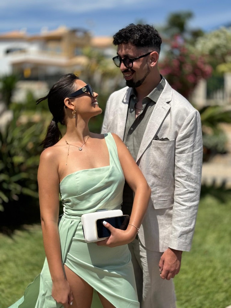 Nós os dois, bem vestidos